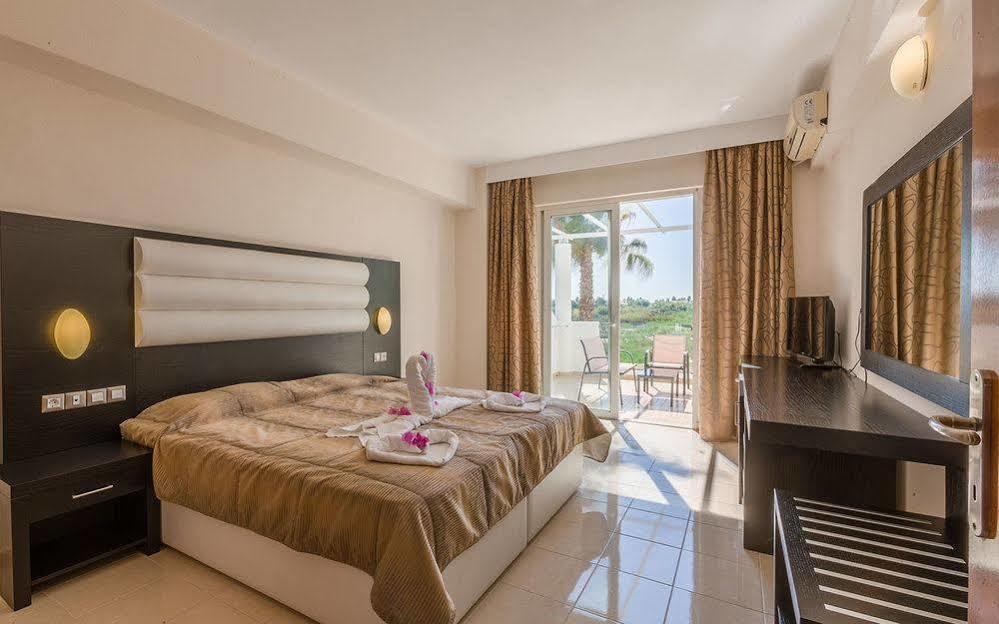 Cavo D' Oro Hotel 마르마리 외부 사진