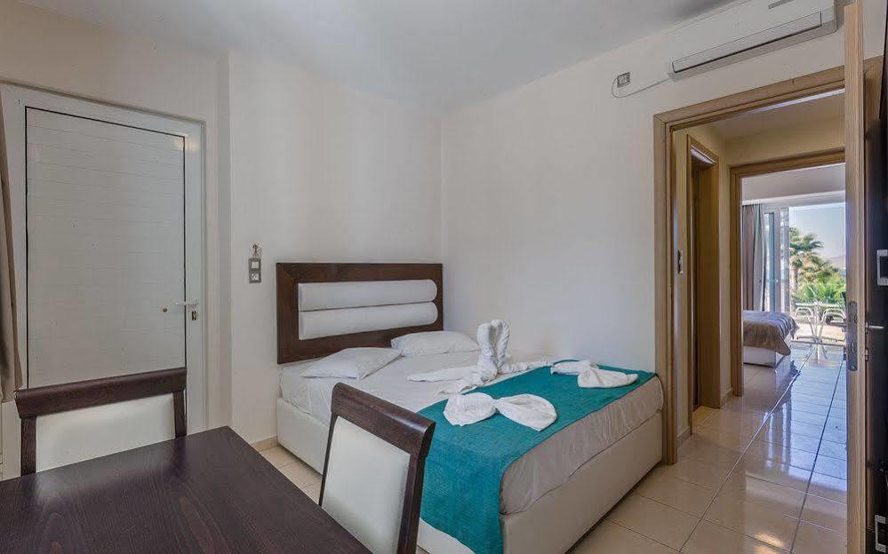 Cavo D' Oro Hotel 마르마리 외부 사진